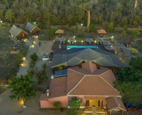 Außenanlage und Pool im Relais du Kirindy Madagaskar